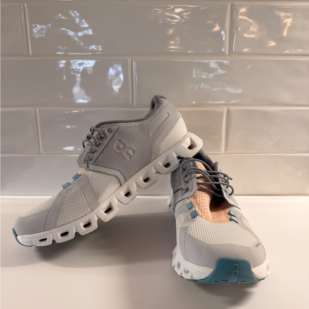On Running Light Gray, Pink and Teal Sneakers